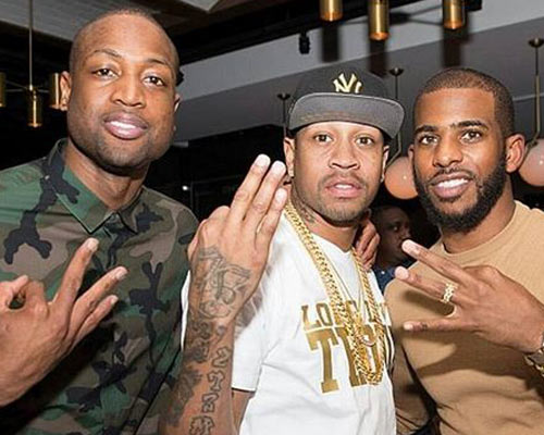 篮球NBA公布月最佳球员，榜单无悬念（NBA月度最佳球员出炉，结果毫无悬念）