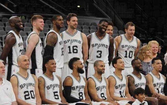 六战全胜，欧冠官方晒阿森纳战绩：谁还能阻止他们？（欧冠官方晒阿森纳六连胜战绩：还有谁能阻挡？）