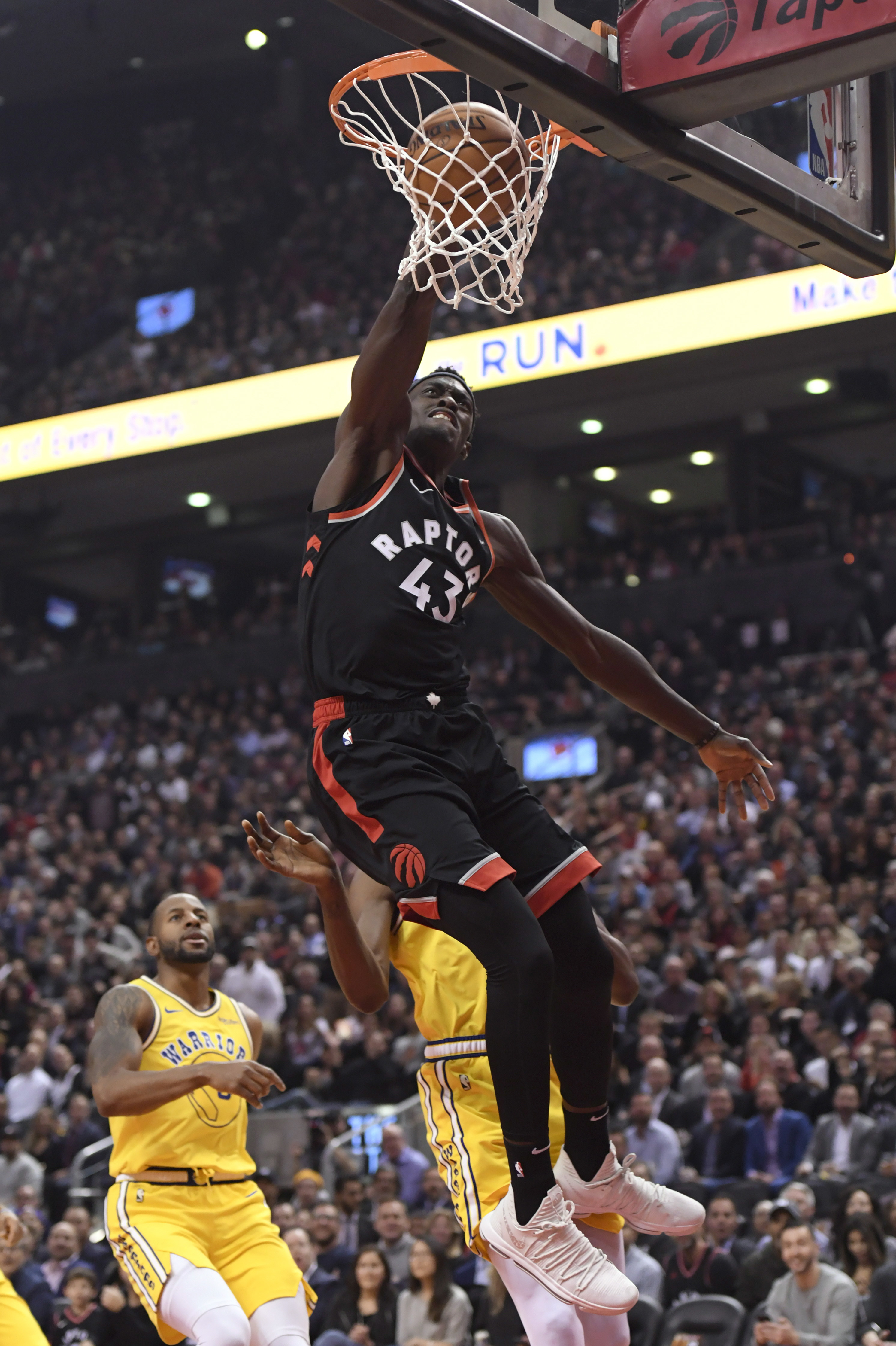 弗里克：球员回归会对我们有帮助，希望保持对塞尔塔的高水平（弗里克：伤员复出能提升球队，力争延续对塞尔塔的上佳表现）