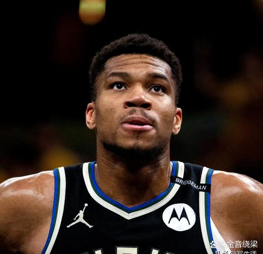 卡萨诺：米兰喜欢缩在中线后死守，就算侥幸进球也还是继续守（卡萨诺批评米兰摆大巴：退到中线后全场死守，进球也不主动进攻）